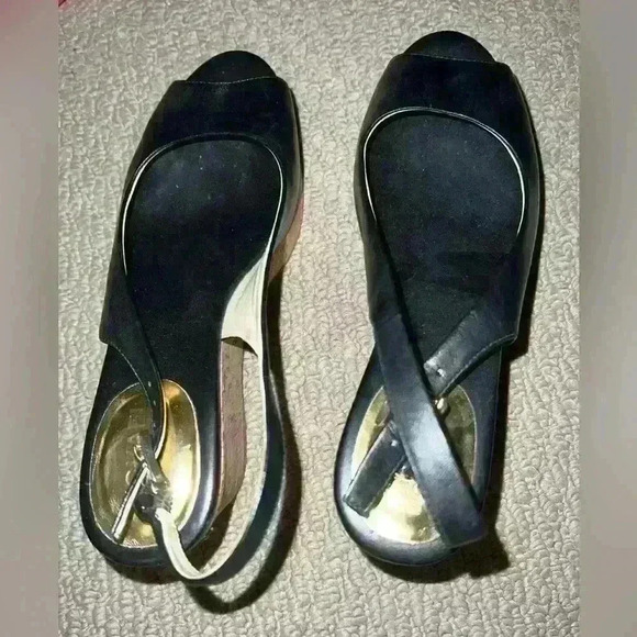 Michael Kors black wedges size 6.5 - Picture 1 of 4